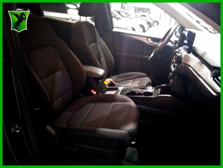 Ford Kuga 2022, foto 29