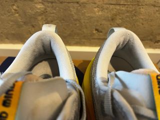 Asics Superblast 2 Gris/Amarillo