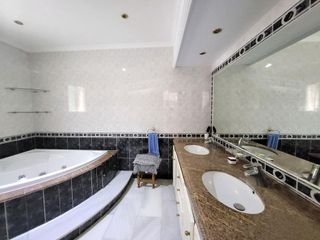 Piso en venta en San Pedro de Alcántara pueblo en Marbella