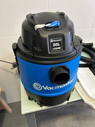 A ESTRENAR. Aspirador seco y húmedo Vacmaster