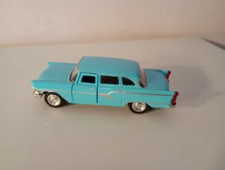 Modellino Auto Sovietica Volga Azzurra