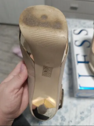 Tacchi Guess Beige/Oro Pelle