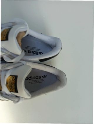 Adidas Superstar Talla 41 Blanco y Negro