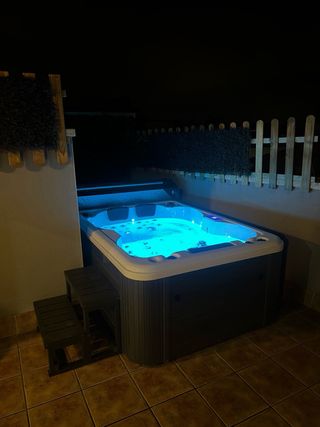 Jacuzzi exterior 4 personas
