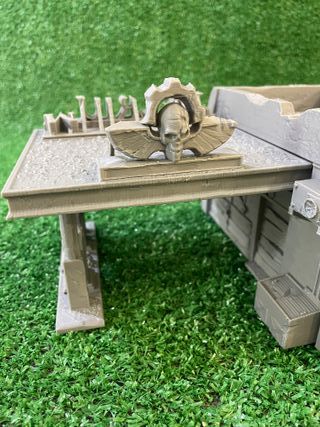 Scena post-apocalittica di una stazione di servizio Sci-Fi