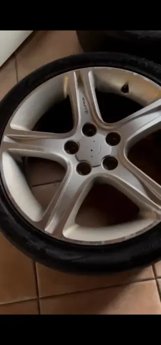 Llanta 17 Lexus IS200