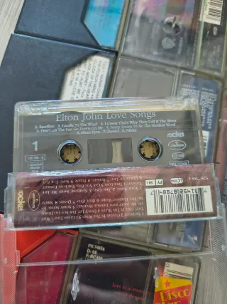 9 Musicassette Artisti Internazionali