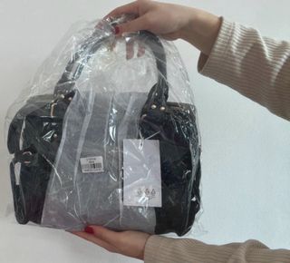 City bag nera con tracolla misura Media