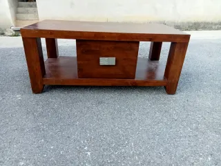 Una mesa.631534733