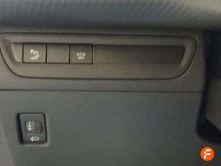 Peugeot 2008 Signature BlueHDi 73KW (100CV)