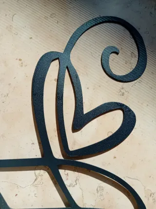 Scultura metallo cuore infinito