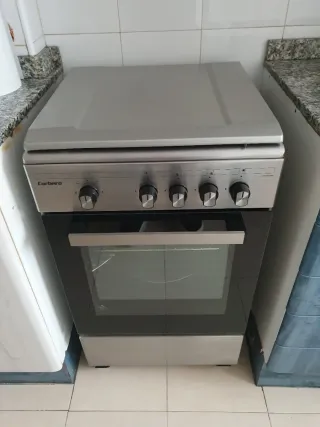 Cocina de gas Corberó 4 fuegos