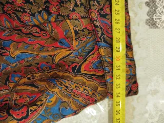 Gonna fantasia paisley