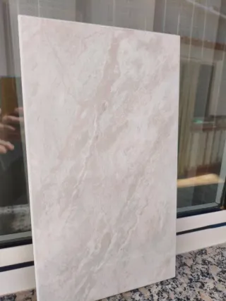 Azulejo imitación mármol para baño