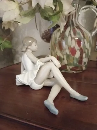 Figura bailarina porcelana NAO