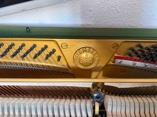 Piano Vertical Yamaha Negro de oferta