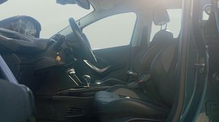 Peugeot 2008 PureTech 110 Allure EAT6 81 kW (110 CV)