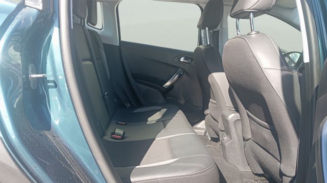 Peugeot 2008 PureTech 110 Allure EAT6 81 kW (110 CV)