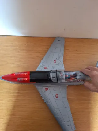 Avión compatible con Gijoe. Figura no incluida.