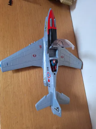 Avión compatible con Gijoe. Figura no incluida.