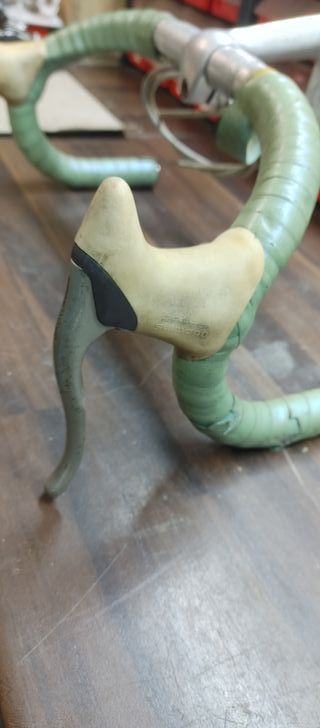 Manillar Cinelli Criterium, potencia 3TTT y 105