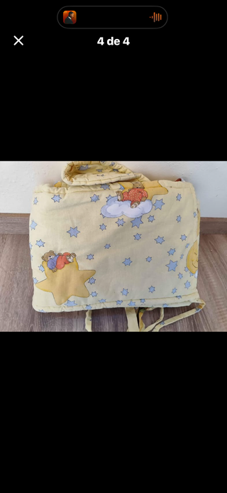 Cuna de madera con corazón