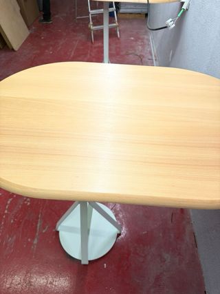 Mesa alta madera y metal