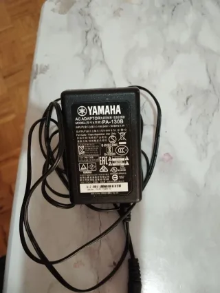 Teclado Yamaha PRS-E363