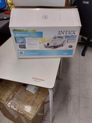 Intex Robot limpiafondos automático ZX100 para Piscinas Desmontables, limpiafondo a presión, Manguera Anti-enredos, Recipiente d
