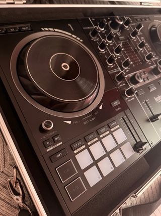 Hercules Impulse 500 DJ Controller