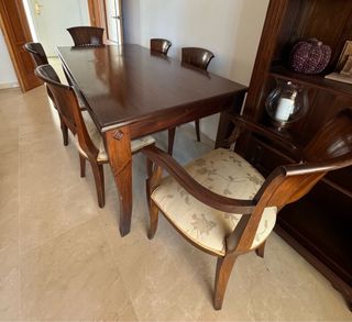 Mesa de comedor maciza con 6 sillas