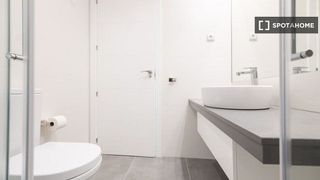 Piso en alquiler en Valdeacederas en Madrid