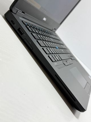 Dell Latitude 5480 i5 / 8GB / 256GB