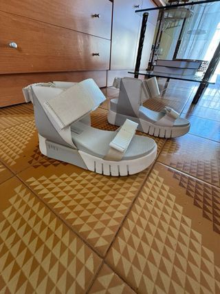 Sandalias United Nude Delta Talla 38