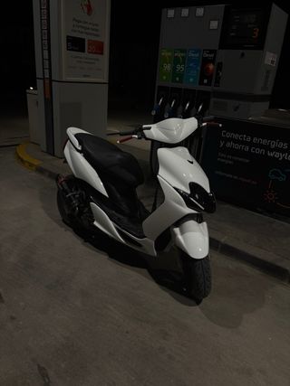 Yamaha Jog RR Scooter