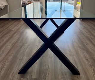 Mesa comedor cristal patas madera