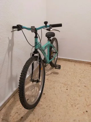 Bicicleta junior color turquesa