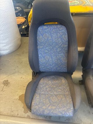 Asiento derecho coche tela azul