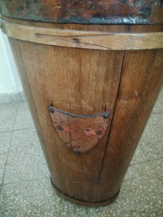 Paragüero vintage de madera y cuero