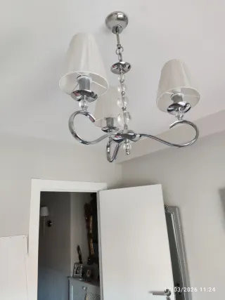 Lámpara 3 brazos juvenil plata y blanco