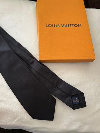 Corbata Louis Vuitton Negra seda
