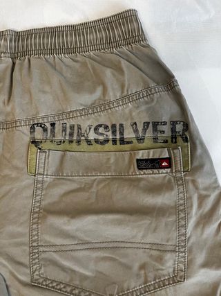 Pantalón Corto Quiksilver Estilo Jorts