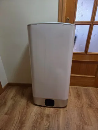 Calentador eléctrico 65L para piezas