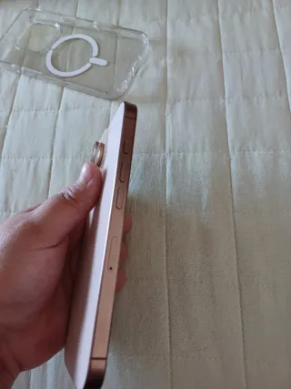 iPhone 16 Pro Dorado