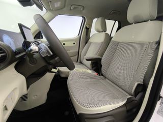 Hyundai INSTER TECNO 115CV 49KwH 2025