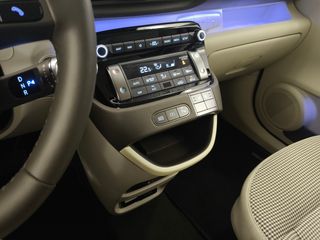 Hyundai INSTER TECNO 115CV 49KwH 2025