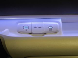 Hyundai INSTER TECNO 115CV 49KwH 2025