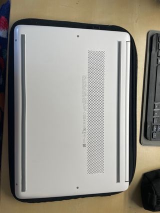 Ordenador portátil HP blanco