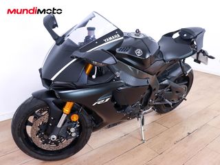 YAMAHA YZF R1