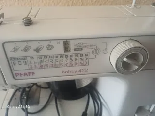 Máquina de coser PFAFF hobby 422
